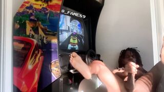KingFame stroking on Arcade Game