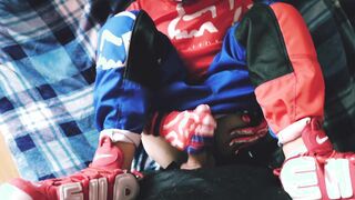 Motorcyclist pummels pal in motorbike gear and mxhelmet