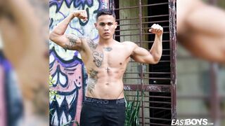 Super-steamy muscle inked latino dude pics