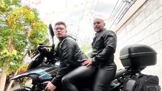 Poking on the bike with good-sized internal ejaculation, in a torrid outdoors