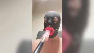 FUCKFEST MACHINE SCOPA LA MIA FACCIA