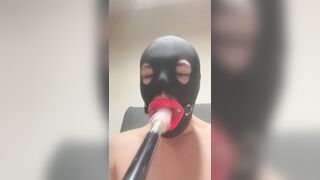 FUCKFEST MACHINE SCOPA LA MIA FACCIA