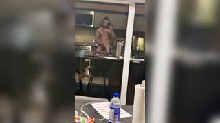 Muscle bi-atch masturbate in the kitchen