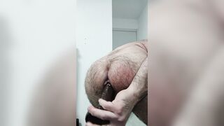 Reventando mi backside hambriento de pollas con un fake penis delicioso