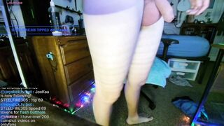 Putting a Plump in My Cherry Rump in a Public Talk Apartment