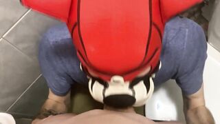 I shag my pal in the facehole with a large wood and jizm on his face in the wc