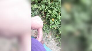 Fast fap on the trail