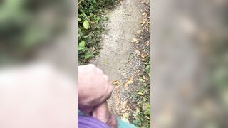 Fast fap on the trail