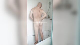 Grizzly Showering and Displaying the Moist Puckered Feet of His Soles