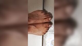 Lluvia dorada, en los pies, ¿Necesitamos un poco de tu love jam?