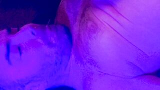 providing my self a facial cumshot