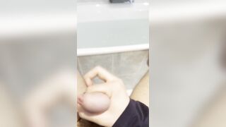 Lad with uncircumcised shaft pops in tub