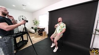 2 Furry Hunks Smash During Audition Photoshoot - VR