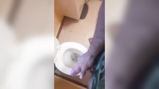 Uber-sexy Stud Fapping Off