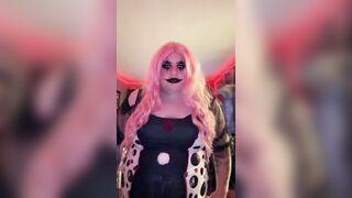 Dork Ginny clown task