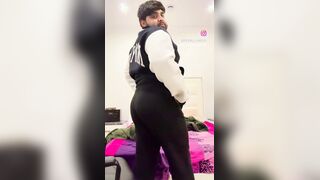 Zeekingbaby Dance culo and boink by gigantic lollipop in from the rear