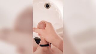 Strong Eruptions of Warm Jism from a Long Onanism Sesh!!