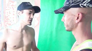 porno starlet who likes displaying lights and trunk