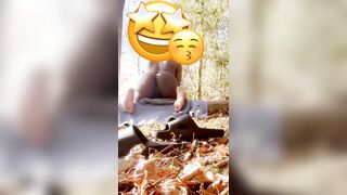 Wiggling my culo for the dudes on the trails