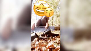 Wiggling my culo for the dudes on the trails