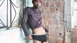 OUTDOOR BIG BLACK COCK JIZZING