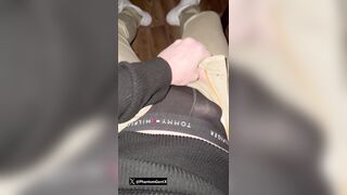 Deutscher Meister nach Überstunden.. harter Schwanz in Hose pipe..