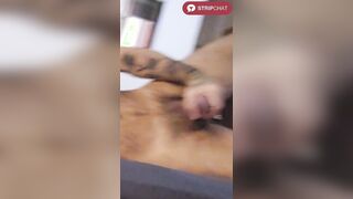 Rnlysuperguapo Grizzly with Massive Pecker Jacks Himself to Mind-Gargling Climax on Stripchat