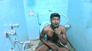 Today I fapped in the shower and how to make the stiffy longer