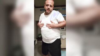 Estriptis Guy ,homosexual ,desnudo poco a poco y hablar cariñoso solo para ti