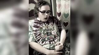 Fem masculine wanking off and spunking