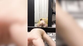 Kedoimath Onlyfans : Youngster on the sofa flashing his butt and waking and jizm