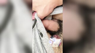 Me salí de clases para ir al baño porque mi verga se puso bien dura