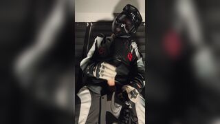 I shag my Trucks sneakers prettily