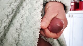 Jizz flow in a fabulous bathrobe