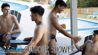 NastyTwinks - Outdoor Douche - Jay Angelo Takes Bathroom When Jordan Haze Joins, Condom-free Douche Boink