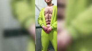 Grinch bathroom time