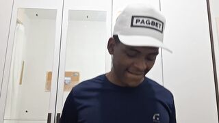 O PRETO DOTADO MEU GOSTOSO NO MEU RABO.