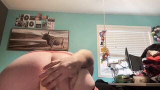 Opening up my donk with 2 fucktoys