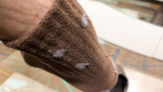 Earl Grin - Wooly Assets with Chocolate-colored Patterned Socks