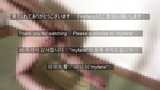 I wank while opening up my gams and passionately vibing my bung with my frigs Japan