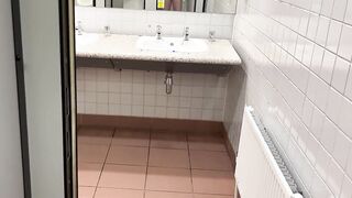 Jerking with the door open in public shower