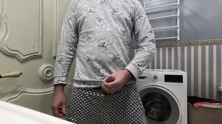 A strenuous jizz flow makes me wiggle all over