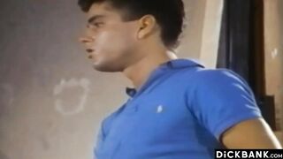 Muscular Gay Gets An Incredible Bareback After Blowjob