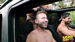 SEAN CODY - Super-steamy Guys End Their Tropical Getaway With An Hump & Jizz flows All Over The Jizm Bust’s Donk