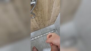masturbating off in the douche with orgasm