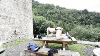 Public picnic screw!