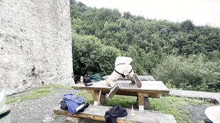 Public picnic screw!