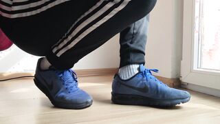 Nike Air Max Sneakers Taunt POINT OF VIEW