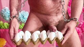 Easter Bunny lays eggs four 001