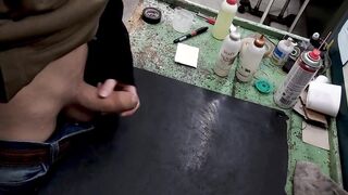 This is my WORKBENCH and I determined to FAP and JIZM ON IT!